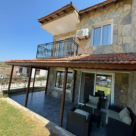 Yazlik Kleopatra Koyu Yaninda Villa