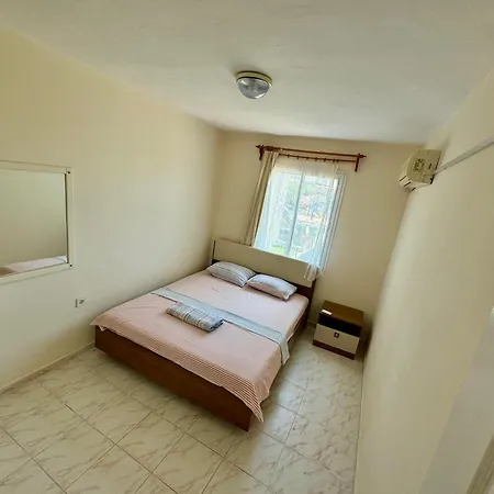 Yazlik Kleopatra Koyu Yaninda Villa